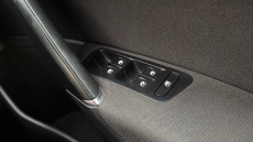 Volkswagen Golf 1.6 TDI SE [Nav] 5dr Diesel Hatchback